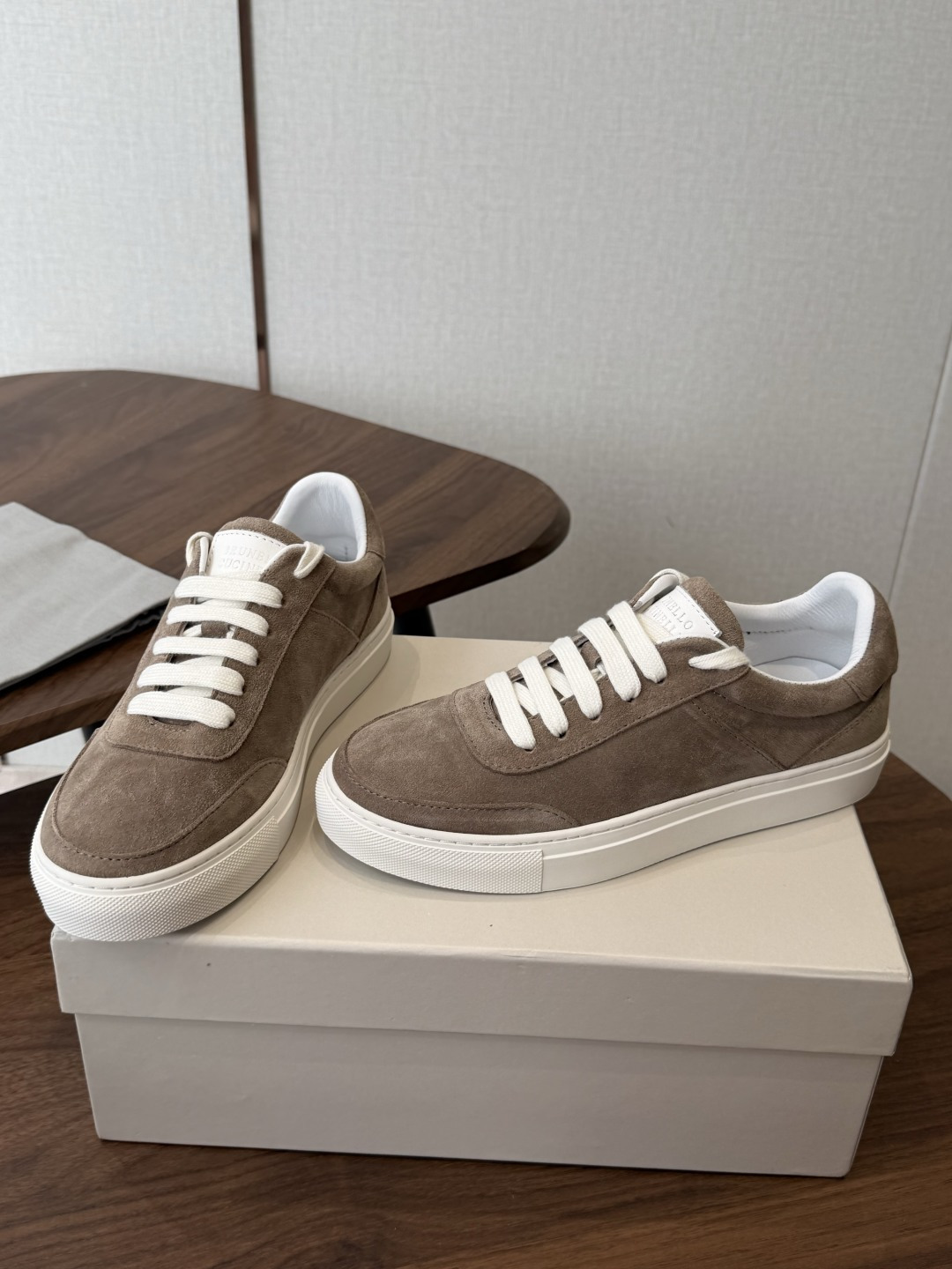 Brunello Cucinelli 26ss最新 Bc 系带 休闲鞋 鞋面进口麂皮/进口牛皮 内里进口羊皮 0.5 Brunello Cucinelli 26ss最新 Bc 系带 休闲鞋 鞋面进口麂皮/进口牛皮 内里进口羊皮 0.5