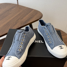 Chanel香奈儿26ss 饼干帆布鞋 鞋 开发了几个月最高版本终于出来了 专柜顶级休闲款运动鞋 这款经典设计 鞋面简洁 Chanel香奈儿26ss 饼干帆布鞋 鞋 开发了几个月最高版本终于出来了 专柜顶级休闲款运动鞋 这款经典设计 鞋面简洁