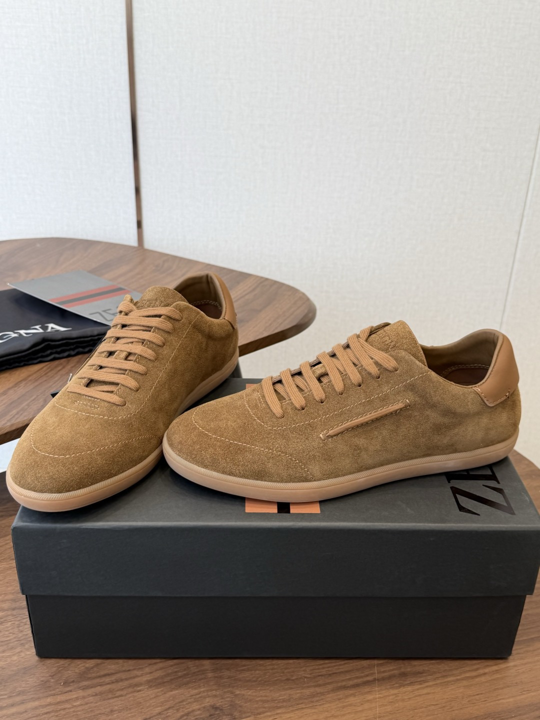 ZEGNA 杰尼亚 (男款)系列 户外 休闲 运动鞋 吴磊同款 原版购入开发 做货 这款黑色皮革 Triple Stit ZEGNA 杰尼亚 (男款)系列 户外 休闲 运动鞋 吴磊同款 原版购入开发 做货 这款黑色皮革 Triple Stit