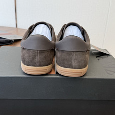 ZEGNA 杰尼亚 (男款)系列 户外 休闲 运动鞋 吴磊同款 原版购入开发 做货 这款黑色皮革 Triple Stit ZEGNA 杰尼亚 (男款)系列 户外 休闲 运动鞋 吴磊同款 原版购入开发 做货 这款黑色皮革 Triple Stit