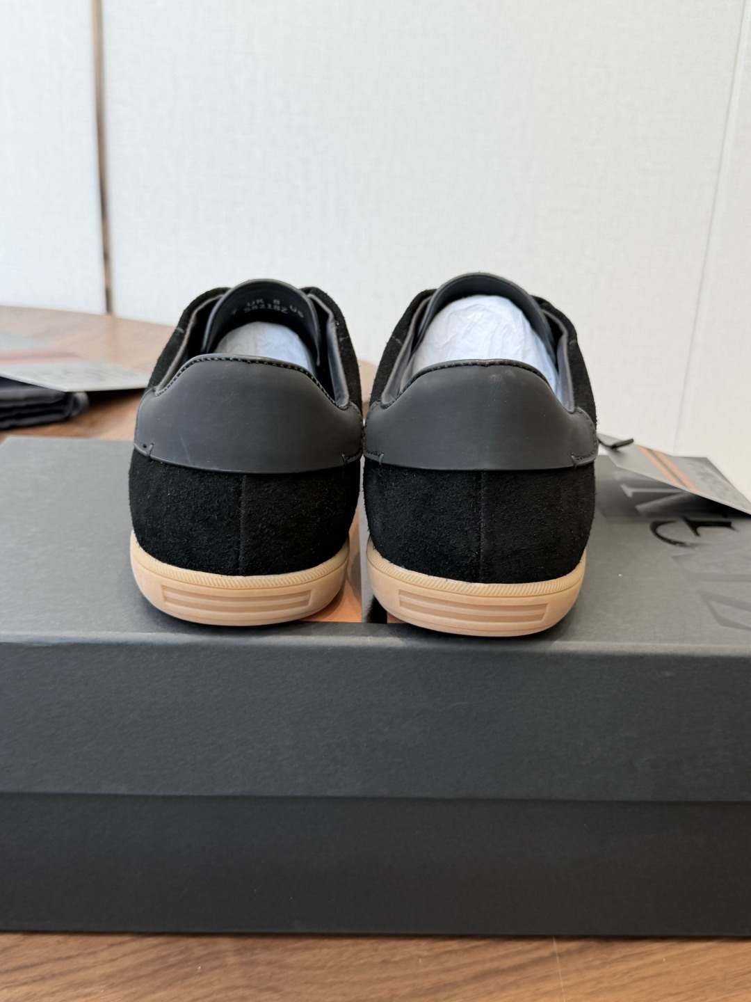 ZEGNA 杰尼亚 (男款)系列 户外 休闲 运动鞋 吴磊同款 原版购入开发 做货 这款黑色皮革 Triple Stit ZEGNA 杰尼亚 (男款)系列 户外 休闲 运动鞋 吴磊同款 原版购入开发 做货 这款黑色皮革 Triple Stit