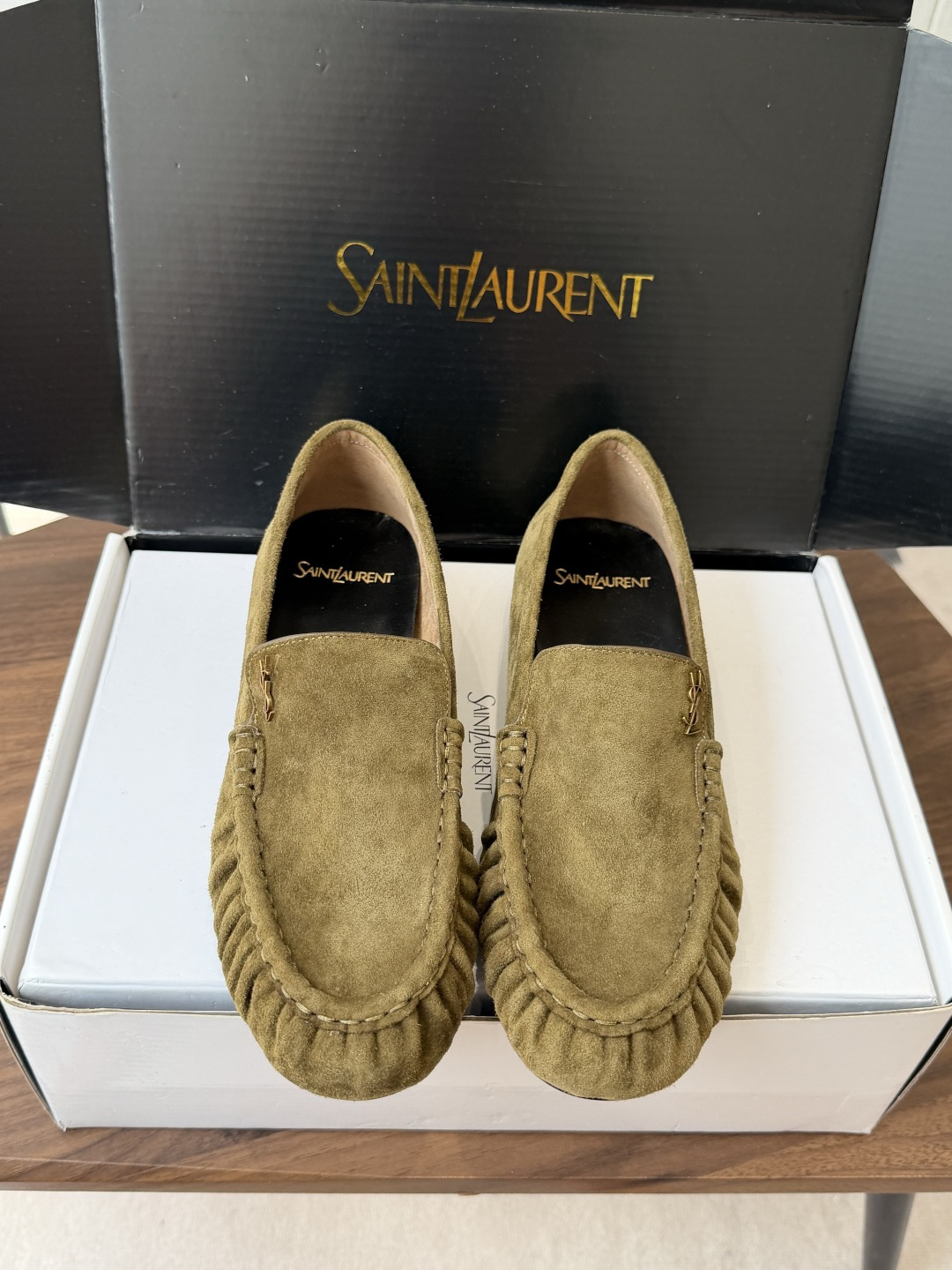 (⚠️官网同步✈️盒包装) YSL Yves Saint Laurent (杨树林)大爆款情侣 樂福鞋小牛皮制造 平 (⚠️官网同步✈️盒包装) YSL Yves Saint Laurent (杨树林)大爆款情侣 樂福鞋小牛皮制造 平