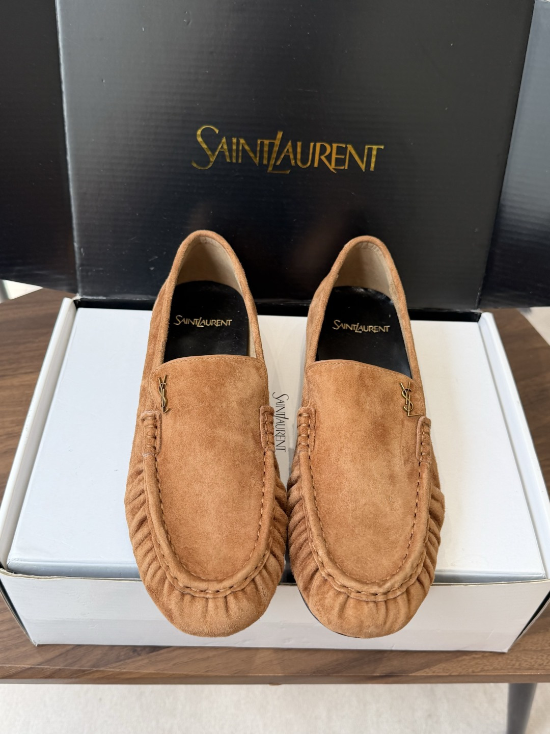 (⚠️官网同步✈️盒包装) YSL Yves Saint Laurent (杨树林)大爆款情侣 樂福鞋小牛皮制造 平 (⚠️官网同步✈️盒包装) YSL Yves Saint Laurent (杨树林)大爆款情侣 樂福鞋小牛皮制造 平