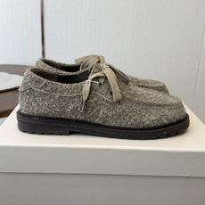 Brunello Cucinelli 26ss 秋冬新款复古乐福鞋‼ BC是意大利知名品牌,极简主义风格,纯手工串联珠链 Brunello Cucinelli 26ss 秋冬新款复古乐福鞋‼ BC是意大利知名品牌,极简主义风格,纯手工串联珠链