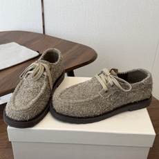 Brunello Cucinelli 26ss 秋冬新款复古乐福鞋‼ BC是意大利知名品牌,极简主义风格,纯手工串联珠链 Brunello Cucinelli 26ss 秋冬新款复古乐福鞋‼ BC是意大利知名品牌,极简主义风格,纯手工串联珠链