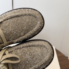 Brunello Cucinelli 26ss 秋冬新款复古乐福鞋‼ BC是意大利知名品牌,极简主义风格,纯手工串联珠链 Brunello Cucinelli 26ss 秋冬新款复古乐福鞋‼ BC是意大利知名品牌,极简主义风格,纯手工串联珠链