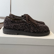 Brunello Cucinelli 26ss 秋冬新款复古乐福鞋‼ BC是意大利知名品牌,极简主义风格,纯手工串联珠链 Brunello Cucinelli 26ss 秋冬新款复古乐福鞋‼ BC是意大利知名品牌,极简主义风格,纯手工串联珠链