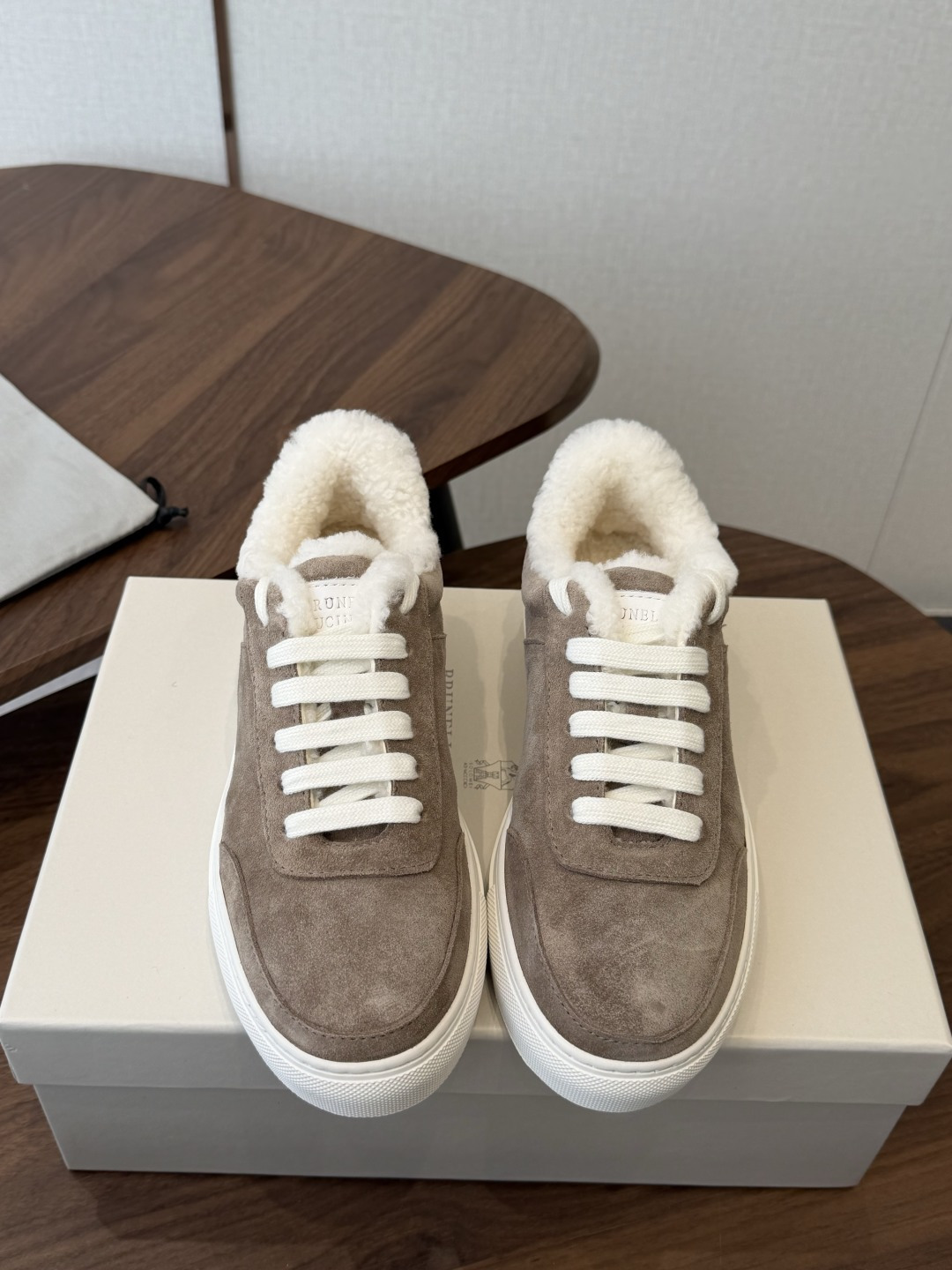 Brunello Cucinelli 26ss最新 Bc 系带 羊毛休闲鞋 鞋面进口麂皮/进口牛皮 内里进口羊毛/羊 Brunello Cucinelli 26ss最新 Bc 系带 羊毛休闲鞋 鞋面进口麂皮/进口牛皮 内里进口羊毛/羊