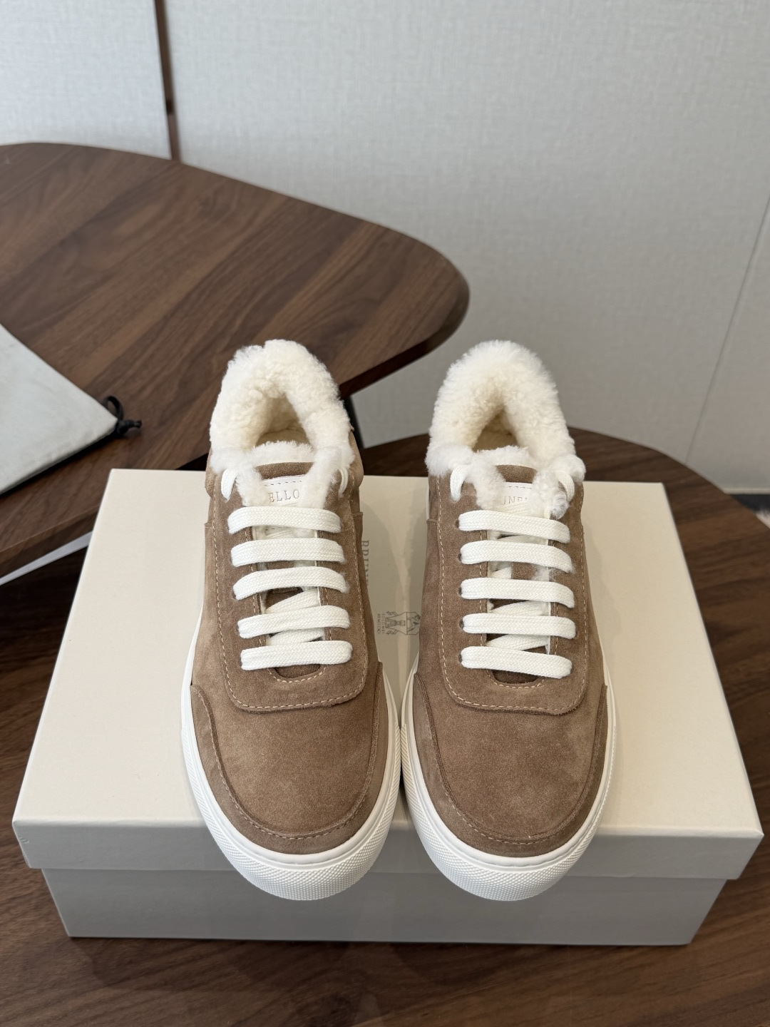 Brunello Cucinelli 26ss最新 Bc 系带 羊毛休闲鞋 鞋面进口麂皮/进口牛皮 内里进口羊毛/羊 Brunello Cucinelli 26ss最新 Bc 系带 羊毛休闲鞋 鞋面进口麂皮/进口牛皮 内里进口羊毛/羊
