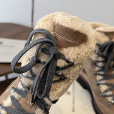 BC 26ss秋冬新品 毛线筒短靴 BrunelloCucinelli 源自乐福鞋的经典灵感定义了这款新胶底鞋的现代优雅 BC 26ss秋冬新品 毛线筒短靴 BrunelloCucinelli 源自乐福鞋的经典灵感定义了这款新胶底鞋的现代优雅