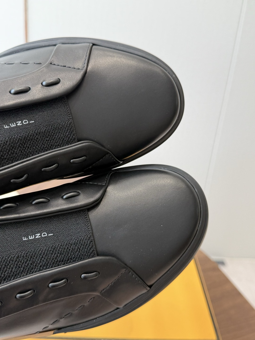 Fendi Sneakers