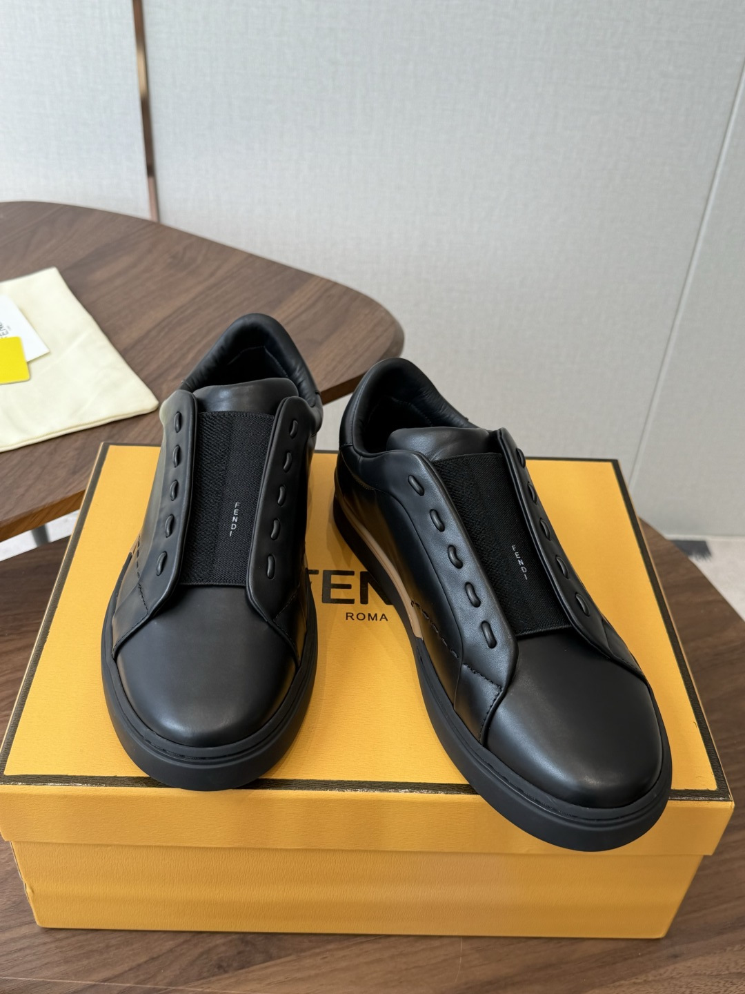 Fendi Sneakers