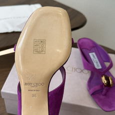莞产Jimmy Choo26ss夏季新款彩宝夹趾猫跟凉拖 这款夹趾高跟凉拖凭借精致彩宝配饰打造轻奢氛围感,方头搭配纤细夹 莞产Jimmy Choo26ss夏季新款彩宝夹趾猫跟凉拖 这款夹趾高跟凉拖凭借精致彩宝配饰打造轻奢氛围感,方头搭配纤细夹