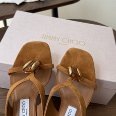 莞产Jimmy Choo26ss夏季新款彩宝夹趾猫跟凉拖 这款夹趾高跟凉拖凭借精致彩宝配饰打造轻奢氛围感,方头搭配纤细夹 莞产Jimmy Choo26ss夏季新款彩宝夹趾猫跟凉拖 这款夹趾高跟凉拖凭借精致彩宝配饰打造轻奢氛围感,方头搭配纤细夹