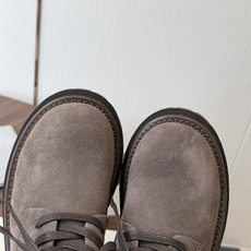 BRUNELLO CUCINELLI 新款马丁靴 不用多说!超级有范的一款靴子女孩子穿起来不要太酷,走在街上保证回头率蹭 BRUNELLO CUCINELLI 新款马丁靴 不用多说!超级有范的一款靴子女孩子穿起来不要太酷,走在街上保证回头率蹭