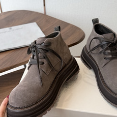 BRUNELLO CUCINELLI 新款马丁靴 不用多说!超级有范的一款靴子女孩子穿起来不要太酷,走在街上保证回头率蹭 BRUNELLO CUCINELLI 新款马丁靴 不用多说!超级有范的一款靴子女孩子穿起来不要太酷,走在街上保证回头率蹭