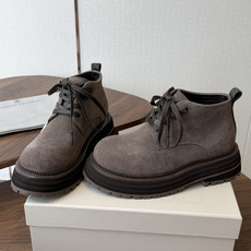 BRUNELLO CUCINELLI 新款马丁靴 不用多说!超级有范的一款靴子女孩子穿起来不要太酷,走在街上保证回头率蹭 BRUNELLO CUCINELLI 新款马丁靴 不用多说!超级有范的一款靴子女孩子穿起来不要太酷,走在街上保证回头率蹭