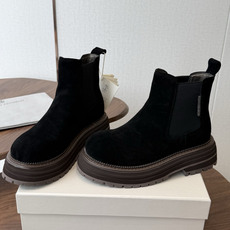 BRUNELLO CUCINELLI 新款马丁靴 不用多说!超级有范的一款靴子女孩子穿起来不要太酷,走在街上保证回头率蹭 BRUNELLO CUCINELLI 新款马丁靴 不用多说!超级有范的一款靴子女孩子穿起来不要太酷,走在街上保证回头率蹭
