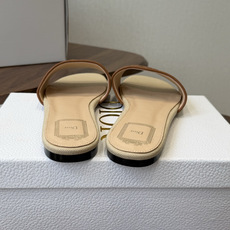 Dior26ss夏季新款草编平底一字拖 自带慵懒轻奢度假氛围感的拼色编织一字凉拖,利落大气的露趾鞋型,撞色条纹拼接层次分 Dior26ss夏季新款草编平底一字拖 自带慵懒轻奢度假氛围感的拼色编织一字凉拖,利落大气的露趾鞋型,撞色条纹拼接层次分