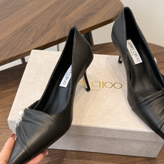 Jimmy Choo 26ss 春夏 系列JC新款 高跟凉鞋 模糊鞋履与珠宝配饰之间的界线 鲜明 Jimmy Choo Jimmy Choo 26ss 春夏 系列JC新款 高跟凉鞋 模糊鞋履与珠宝配饰之间的界线 鲜明 Jimmy Choo