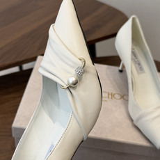 Jimmy Choo 26ss 春夏 系列JC新款 高跟凉鞋 模糊鞋履与珠宝配饰之间的界线 鲜明 Jimmy Choo Jimmy Choo 26ss 春夏 系列JC新款 高跟凉鞋 模糊鞋履与珠宝配饰之间的界线 鲜明 Jimmy Choo