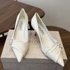 Jimmy Choo 26ss 春夏 系列JC新款 高跟凉鞋 模糊鞋履与珠宝配饰之间的界线 鲜明 Jimmy Choo Jimmy Choo 26ss 春夏 系列JC新款 高跟凉鞋 模糊鞋履与珠宝配饰之间的界线 鲜明 Jimmy Choo