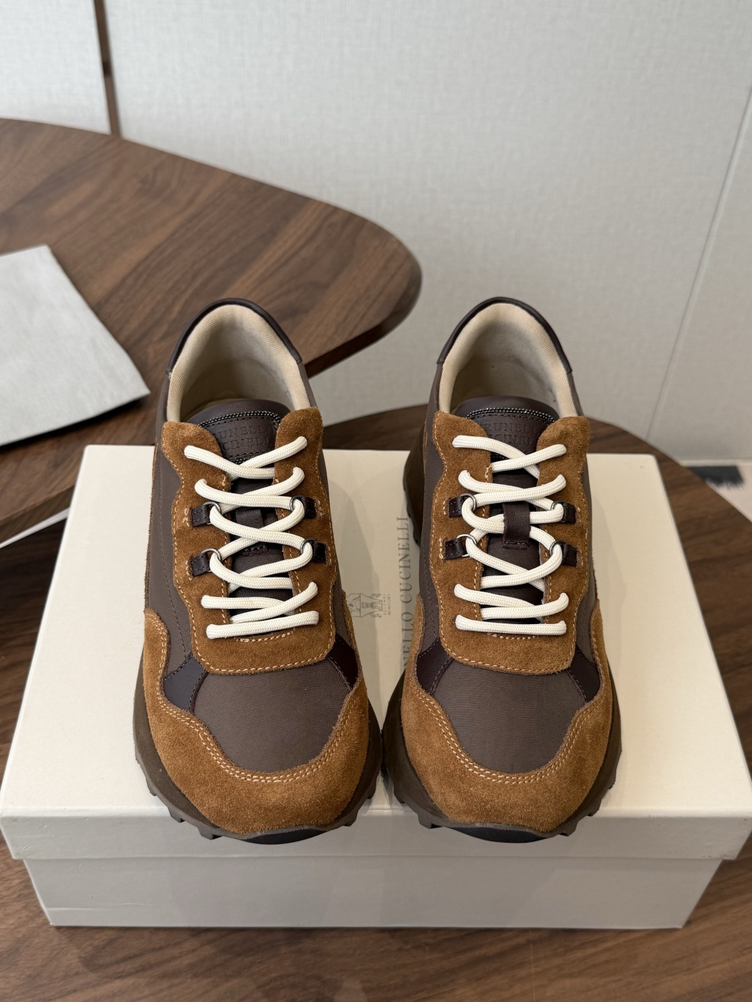 Brunello Cucinelli 26ss最新 Bc 系带 休闲鞋 鞋面进口麂皮/进口牛皮 内里进口羊毛 0.5 Brunello Cucinelli 26ss最新 Bc 系带 休闲鞋 鞋面进口麂皮/进口牛皮 内里进口羊毛 0.5