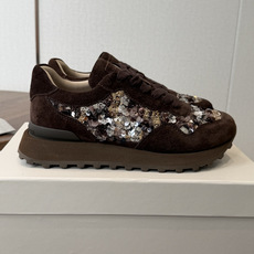 Brunello Cucinelli 女士镶珠装饰休闲运动鞋BC新款秋冬新品女士条纹麂皮运动鞋:羊皮垫.装饰镶珠运动鞋) Brunello Cucinelli 女士镶珠装饰休闲运动鞋BC新款秋冬新品女士条纹麂皮运动鞋:羊皮垫.装饰镶珠运动鞋)