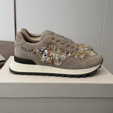 Brunello Cucinelli 女士镶珠装饰休闲运动鞋BC新款秋冬新品女士条纹麂皮运动鞋:羊皮垫.装饰镶珠运动鞋) Brunello Cucinelli 女士镶珠装饰休闲运动鞋BC新款秋冬新品女士条纹麂皮运动鞋:羊皮垫.装饰镶珠运动鞋)