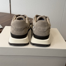 Brunello Cucinelli 女士镶珠装饰休闲运动鞋BC新款秋冬新品女士条纹麂皮运动鞋:羊皮垫.装饰镶珠运动鞋) Brunello Cucinelli 女士镶珠装饰休闲运动鞋BC新款秋冬新品女士条纹麂皮运动鞋:羊皮垫.装饰镶珠运动鞋)