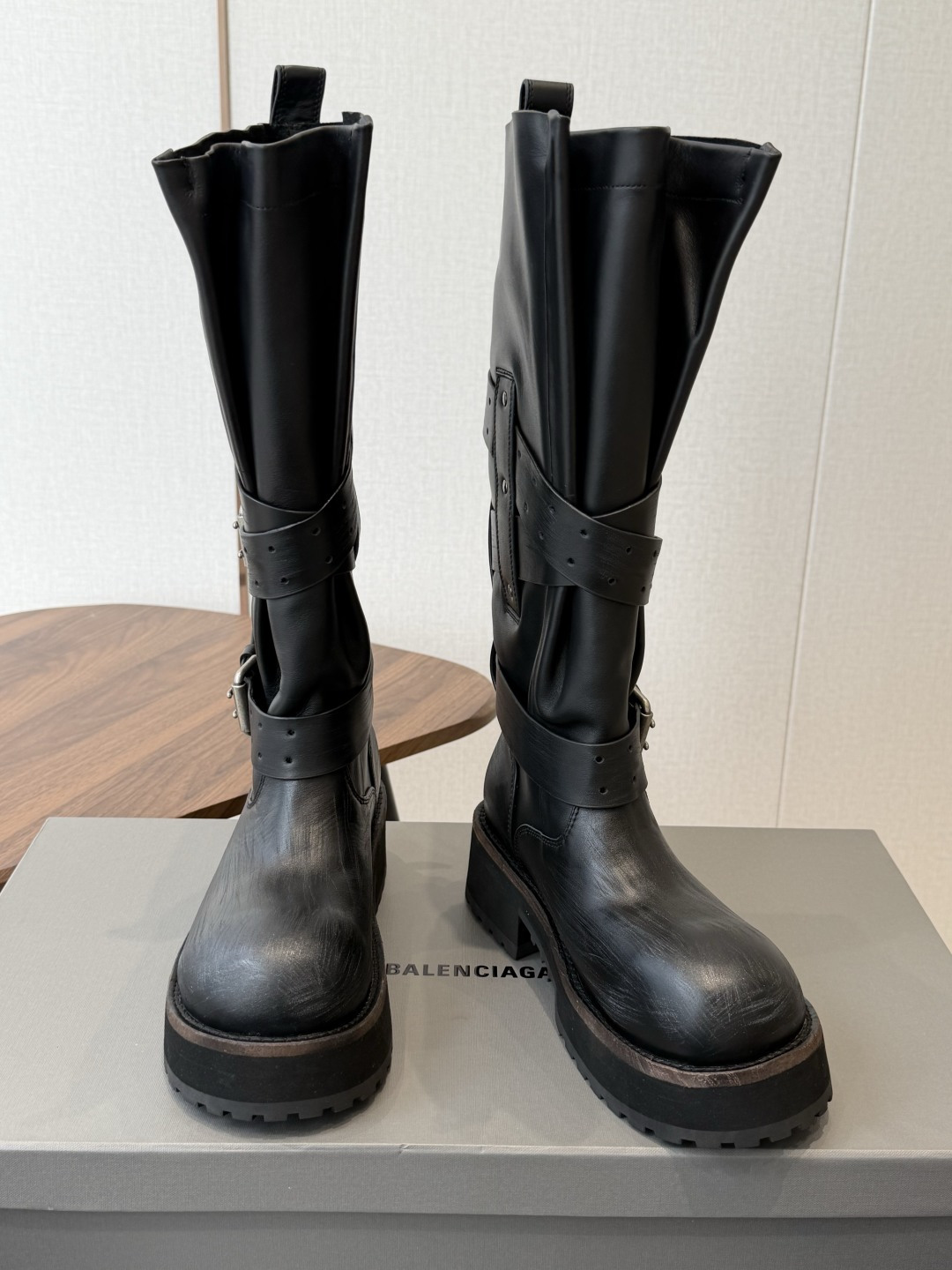男士+30巴黎世家26 Fall pre-order New Balenciaga FW26 Venom Boots 男士+30巴黎世家26 Fall pre-order New Balenciaga FW26 Venom Boots