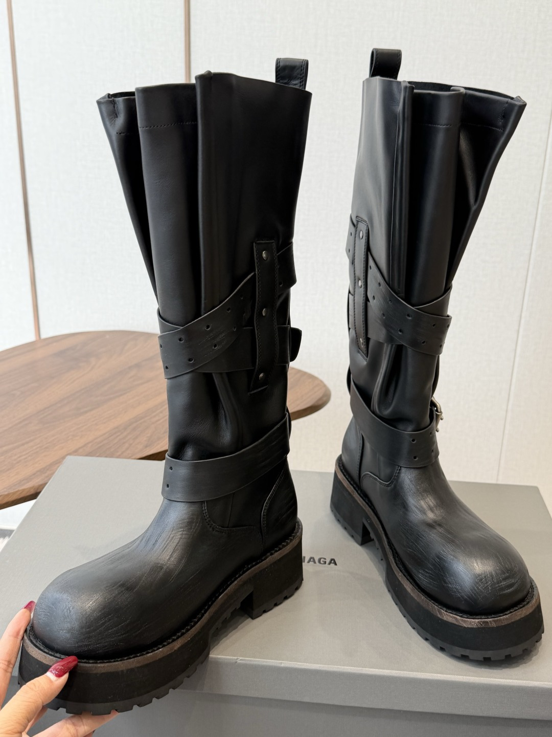 男士+30巴黎世家26 Fall pre-order New Balenciaga FW26 Venom Boots 男士+30巴黎世家26 Fall pre-order New Balenciaga FW26 Venom Boots