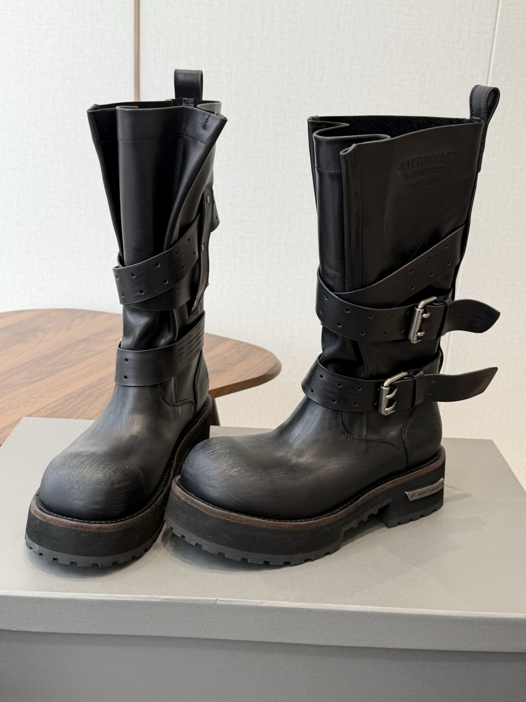 男士+30巴黎世家26 Fall pre-order New Balenciaga FW26 Venom Boots 男士+30巴黎世家26 Fall pre-order New Balenciaga FW26 Venom Boots