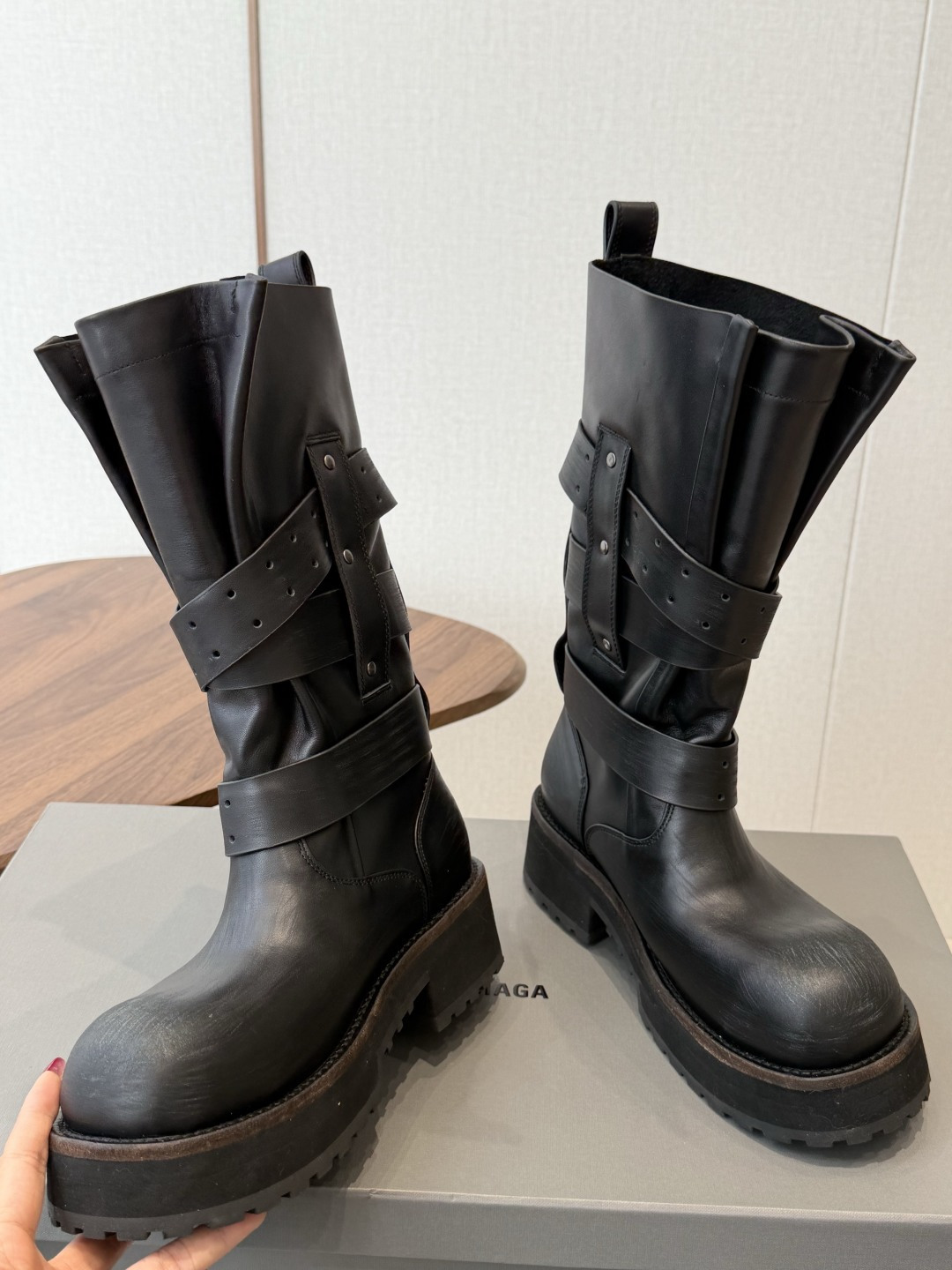 男士+30巴黎世家26 Fall pre-order New Balenciaga FW26 Venom Boots 男士+30巴黎世家26 Fall pre-order New Balenciaga FW26 Venom Boots