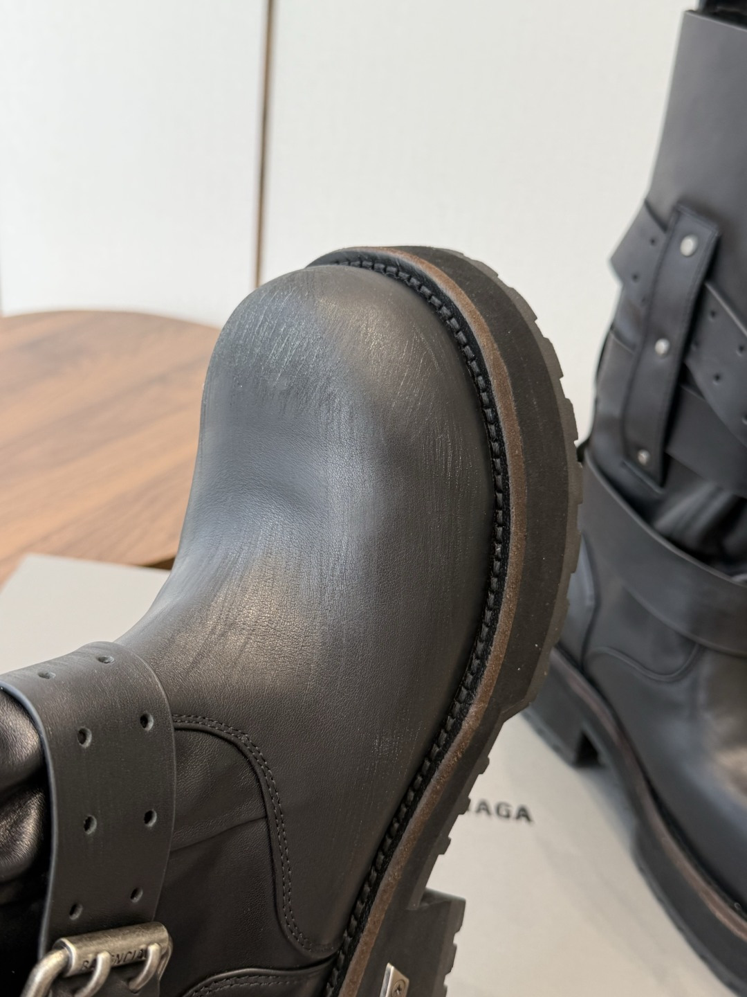 男士+30巴黎世家26 Fall pre-order New Balenciaga FW26 Venom Boots 男士+30巴黎世家26 Fall pre-order New Balenciaga FW26 Venom Boots