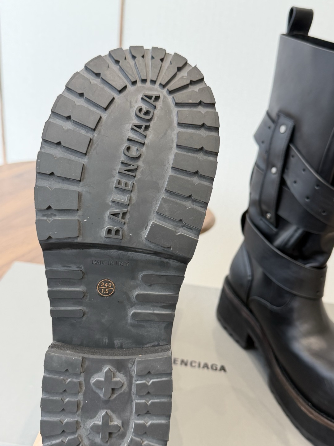 男士+30巴黎世家26 Fall pre-order New Balenciaga FW26 Venom Boots 男士+30巴黎世家26 Fall pre-order New Balenciaga FW26 Venom Boots