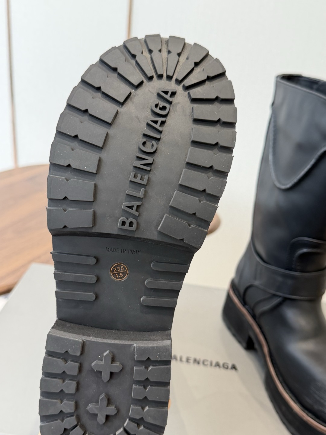 男士+30巴黎世家26 Fall pre-order New Balenciaga FW26  Venom Boots 