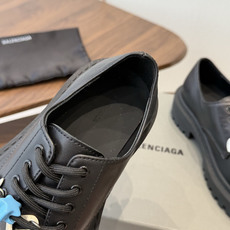 BALENCIAGA 巴黎世家 Hummer Lace-uP Bootie2026秋冬的系带乐福鞋 以其独特的魅力 BALENCIAGA 巴黎世家 Hummer Lace-uP Bootie2026秋冬的系带乐福鞋 以其独特的魅力