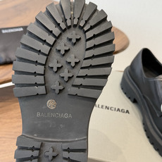 BALENCIAGA 巴黎世家 Hummer Lace-uP Bootie2026秋冬的系带乐福鞋 以其独特的魅力 BALENCIAGA 巴黎世家 Hummer Lace-uP Bootie2026秋冬的系带乐福鞋 以其独特的魅力