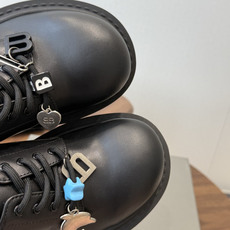 BALENCIAGA 巴黎世家 Hummer Lace-uP Bootie2026秋冬的系带乐福鞋 以其独特的魅力 BALENCIAGA 巴黎世家 Hummer Lace-uP Bootie2026秋冬的系带乐福鞋 以其独特的魅力