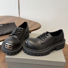 BALENCIAGA 巴黎世家 Hummer Lace-uP Bootie2026秋冬的系带乐福鞋 以其独特的魅力 BALENCIAGA 巴黎世家 Hummer Lace-uP Bootie2026秋冬的系带乐福鞋 以其独特的魅力