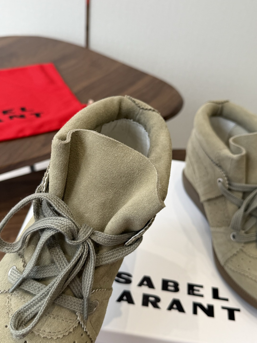 ISABEL MARANT 伊莎贝尔26ss款秋冬新款 INS网红博主热推！一双简单又不失高级的靴子... 原版1:1复