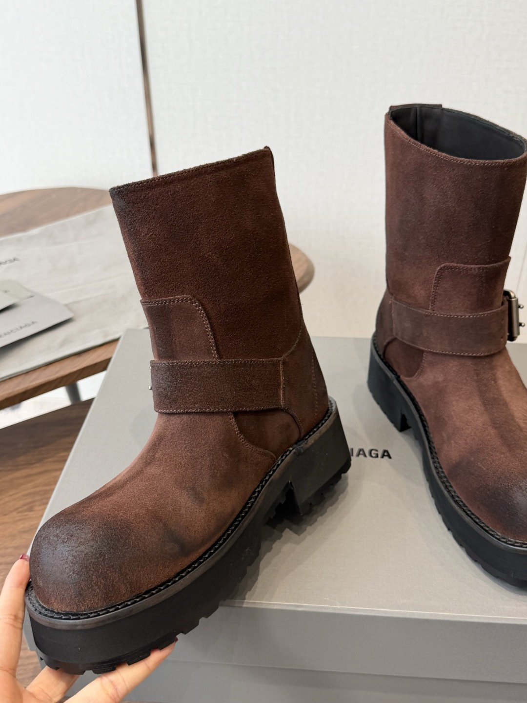 (脚偏瘦可选小一码) Balenciaga巴黎世家26FW毒液 战损靴 毒液靴 ~ 暗黑机能风!时尚宠儿大将!出门炸街 (脚偏瘦可选小一码) Balenciaga巴黎世家26FW毒液 战损靴 毒液靴 ~ 暗黑机能风!时尚宠儿大将!出门炸街