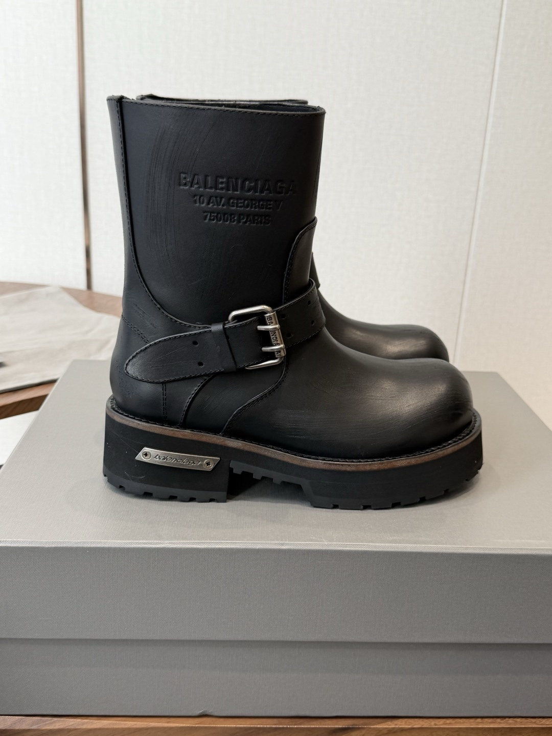 （脚偏瘦可选小一码） Balenciaga巴黎世家26FW毒液 战损靴 毒液靴  ～ 暗黑机能风！时尚宠儿大将！出门炸街