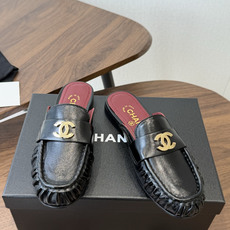 莞产(⚠️下单备注版本)Chanel 26ss 小香 新款 半拖 春夏香家必备爆款 女神系列,拥有香家特色优雅名媛气质, 莞产(⚠️下单备注版本)Chanel 26ss 小香 新款 半拖 春夏香家必备爆款 女神系列,拥有香家特色优雅名媛气质,