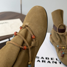 Isabel Marant 伊莎贝尔 26ss 少女感 一眼就心动 一脚蹬平底短靴 isabel marant Isabel Marant 伊莎贝尔 26ss 少女感 一眼就心动 一脚蹬平底短靴 isabel marant