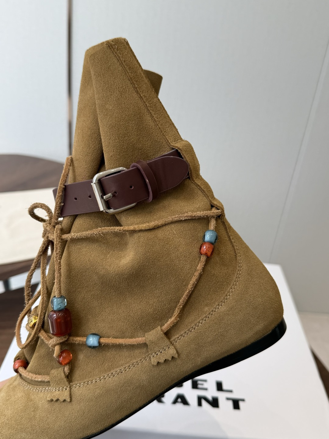 Isabel Marant 伊莎贝尔 26ss 少女感 一眼就心动 一脚蹬平底短靴 isabel marant Isabel Marant 伊莎贝尔 26ss 少女感 一眼就心动 一脚蹬平底短靴 isabel marant