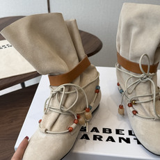 Isabel Marant 伊莎贝尔 26ss 少女感 一眼就心动 一脚蹬平底短靴 isabel marant Isabel Marant 伊莎贝尔 26ss 少女感 一眼就心动 一脚蹬平底短靴 isabel marant