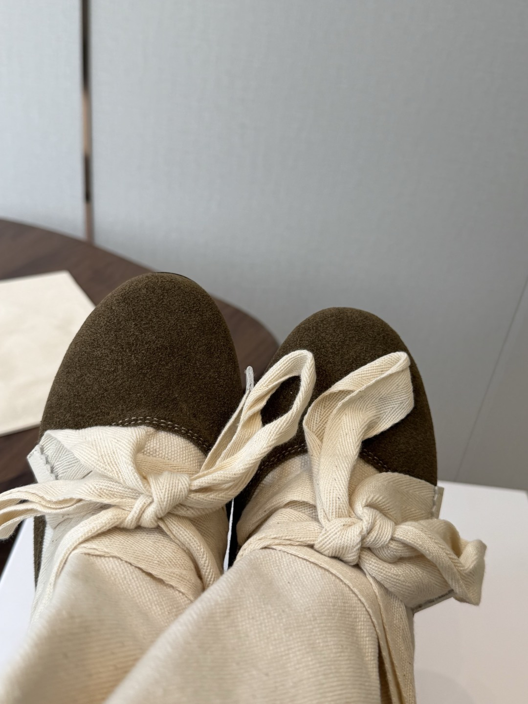 Isabel Marant 伊莎贝尔 26ss 少女感 一眼就心动 一脚蹬平底短靴 isabel marant Isabel Marant 伊莎贝尔 26ss 少女感 一眼就心动 一脚蹬平底短靴 isabel marant