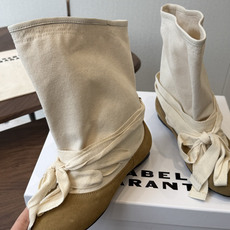 Isabel Marant 伊莎贝尔 26ss 少女感 一眼就心动 一脚蹬平底短靴 isabel marant Isabel Marant 伊莎贝尔 26ss 少女感 一眼就心动 一脚蹬平底短靴 isabel marant
